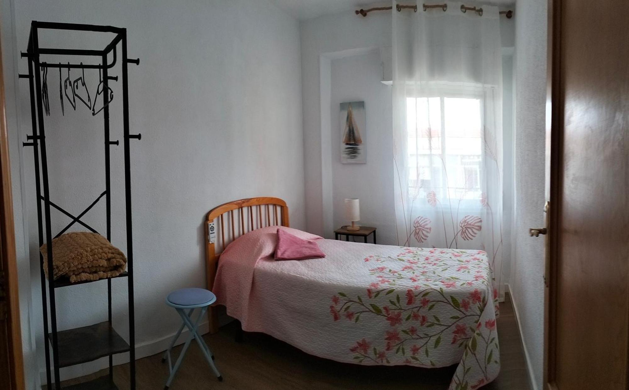 Ricardo Hostal Apartamento 3 Habitaciones Alicante Bagian luar foto